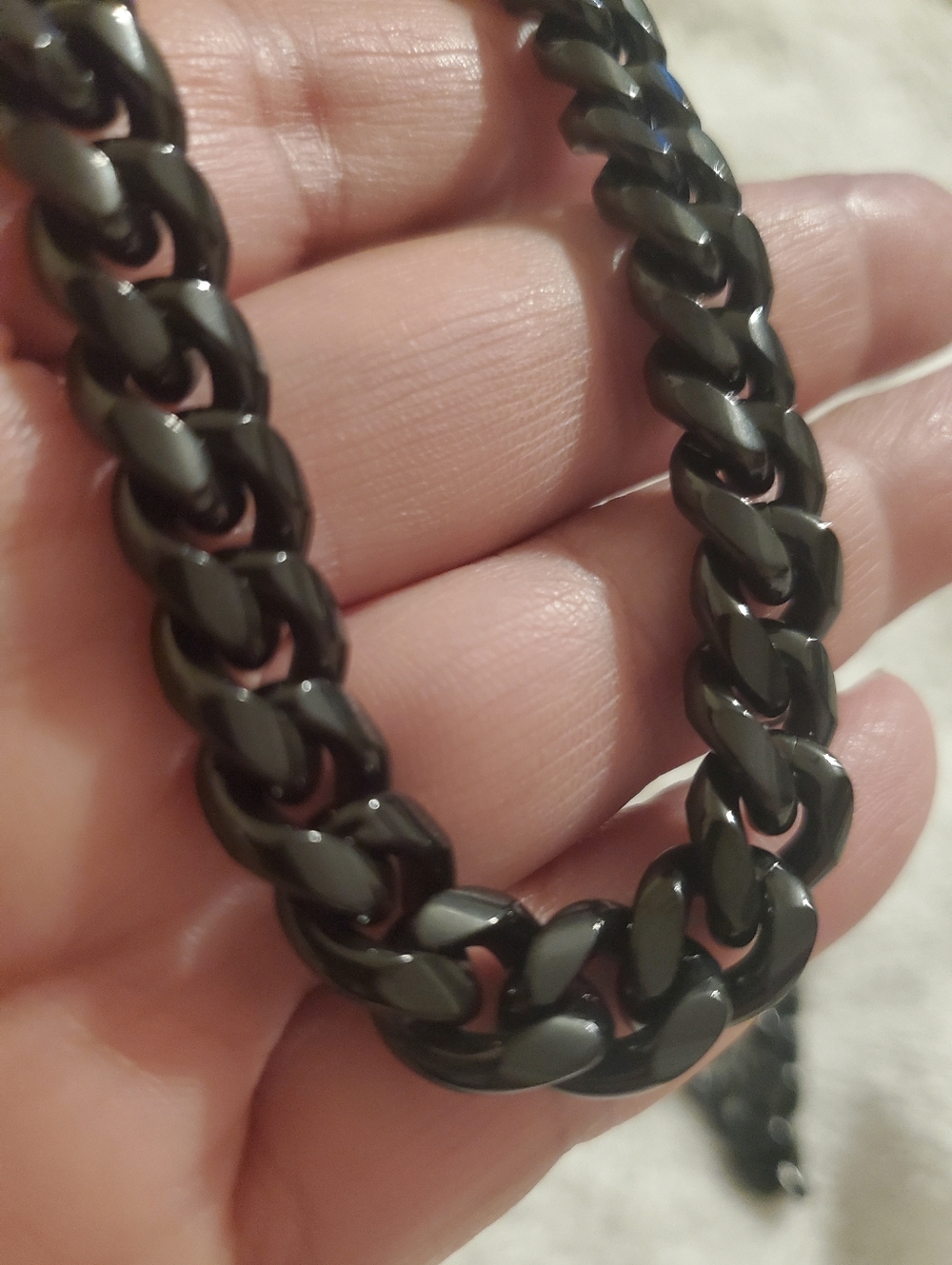 Chunky Cuban Link Chain - Picture 7 of 10